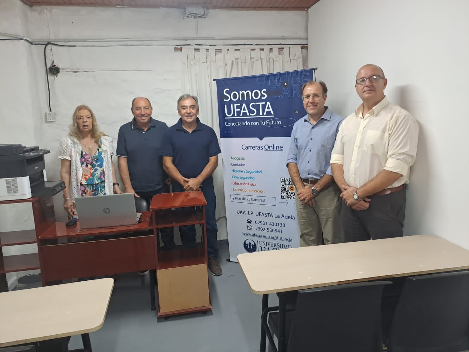 El Gobierno junto a la Cooperativa de La Adela en la inauguración de su aula virtual educativa 