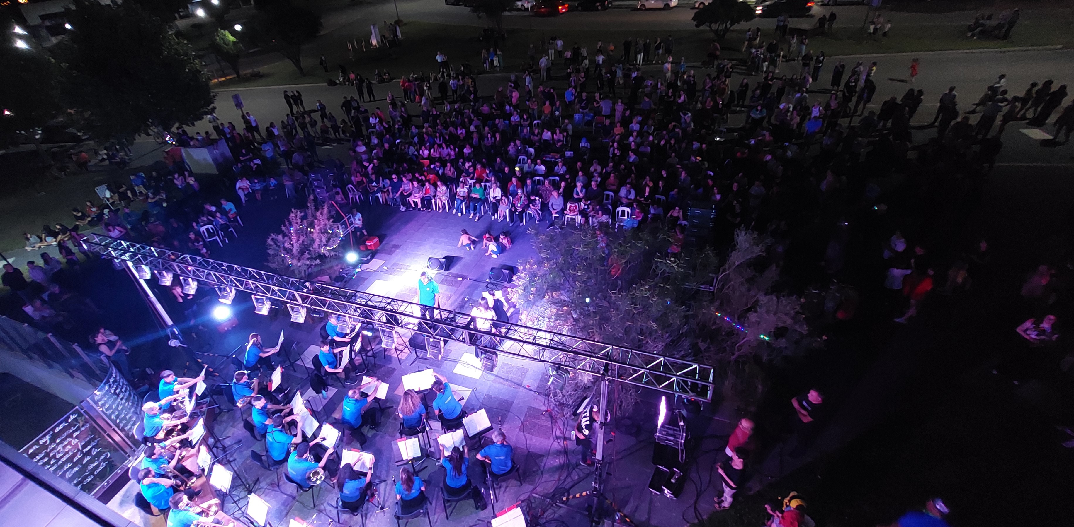 Cultura realizó el tradicional baile de fin de año en MEDASUR  -
