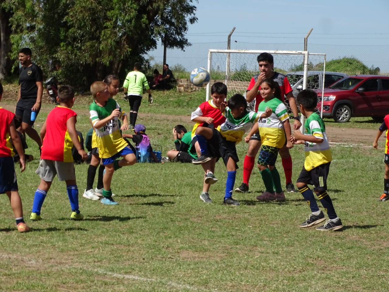 “Entre Barrios 2024”: el fútbol infantil reunirá a más de 700 chicos y chicos de Santa Rosa