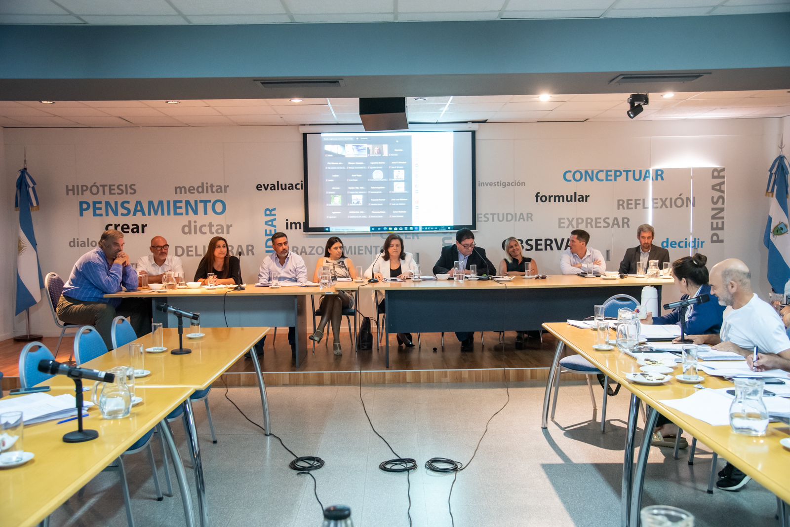 APN La Pampa | La Agencia I-COMEX La Pampa presentó su Presupuesto 2023 en  la Cámara de Diputados junto a funcionarios y funcionarias de todas las  áreas de gestión del Ministerio de