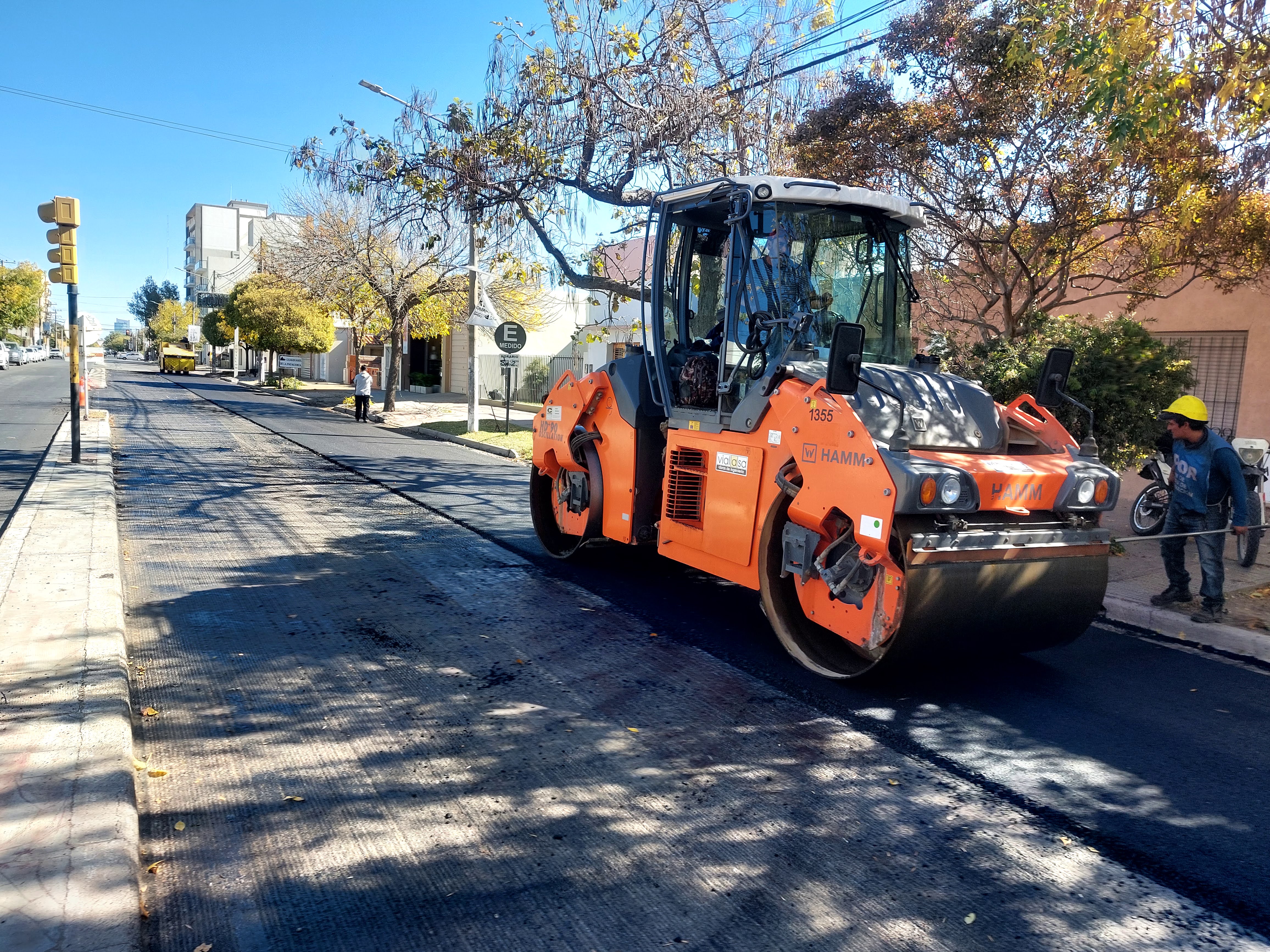 Trabajos de pavimentación urbana en Santa Rosa