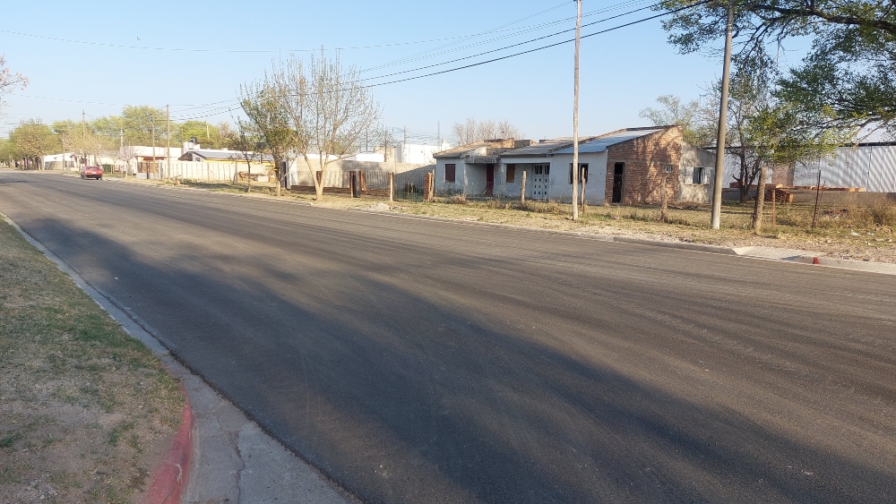 Nuevas calles pavimentadas mejoraron la transitabilidad en Castex  