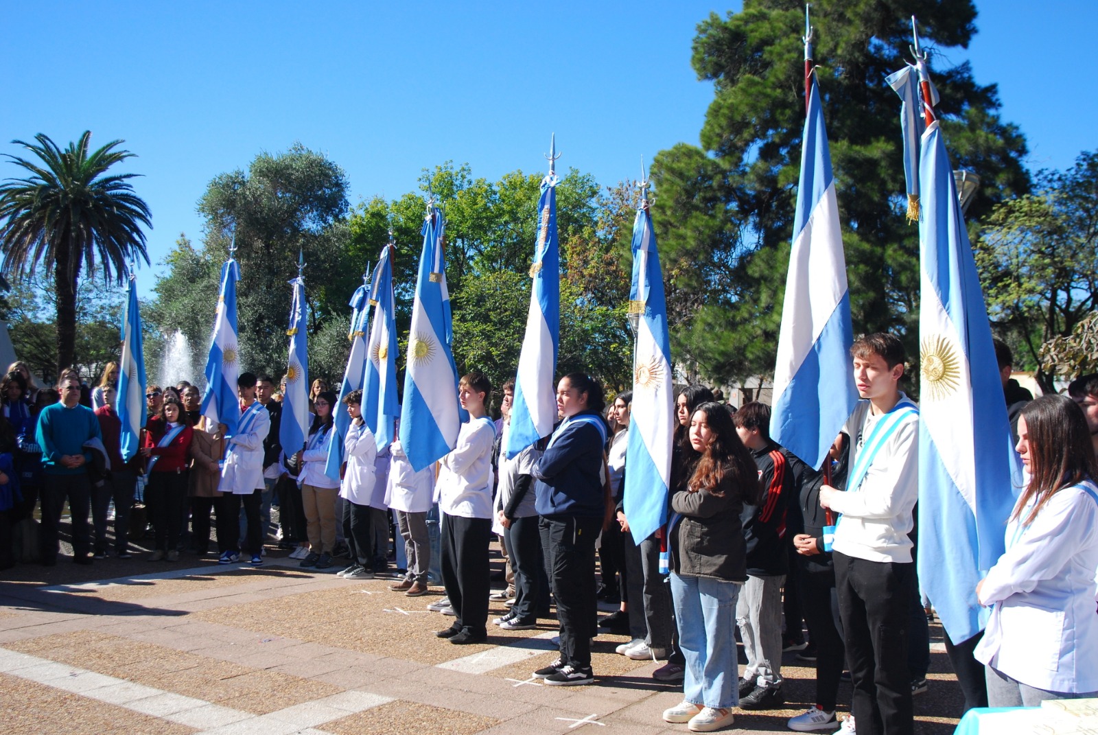 Estudiantes de General Pico prometieron las Constituciones Nacional y Provincial 