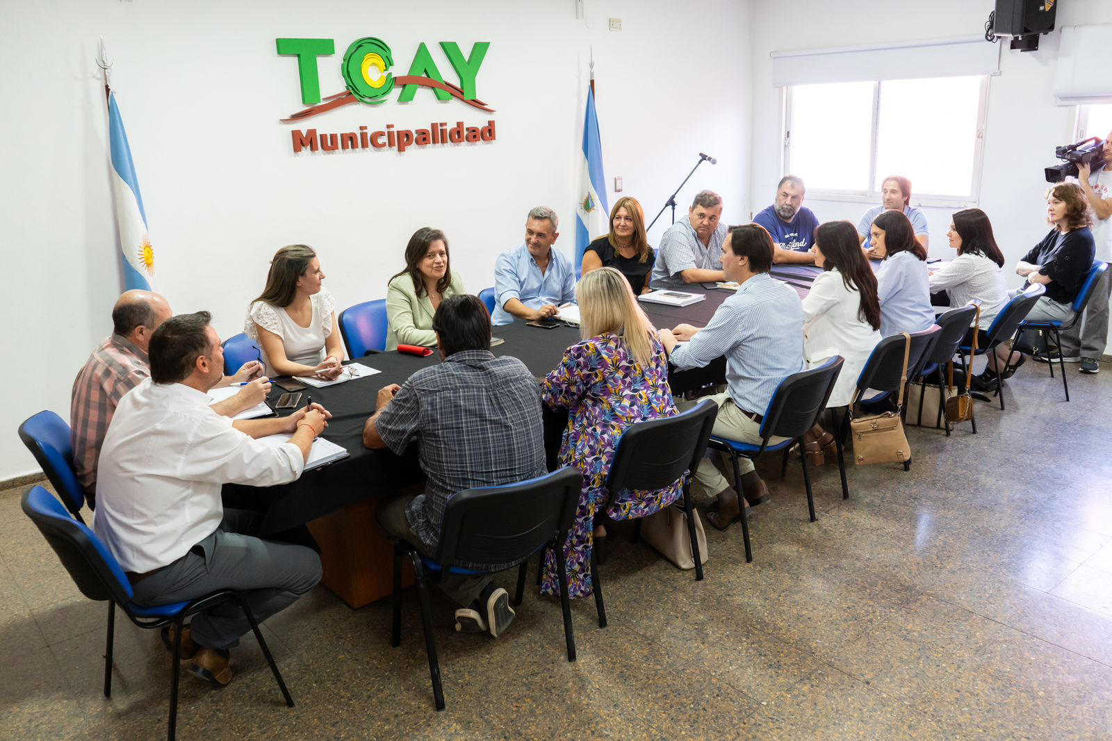 Autoridades ministeriales y municipales analizaron la realidad productiva de Toay - 
