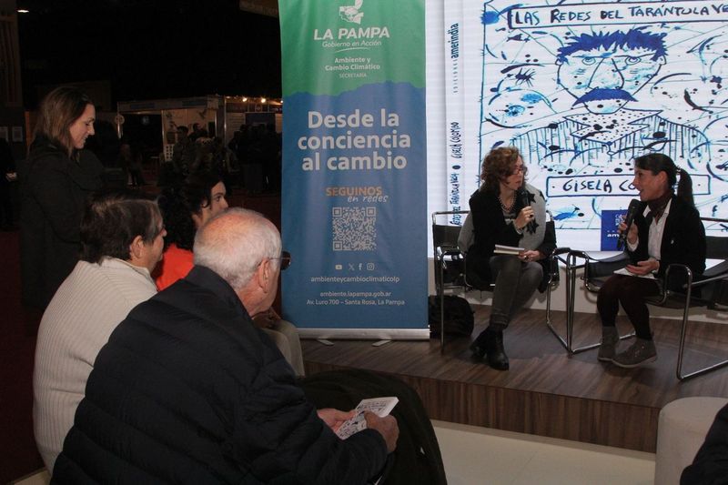 Novela policial y obras académicas pampeanos en la Feria Internacional del Libro