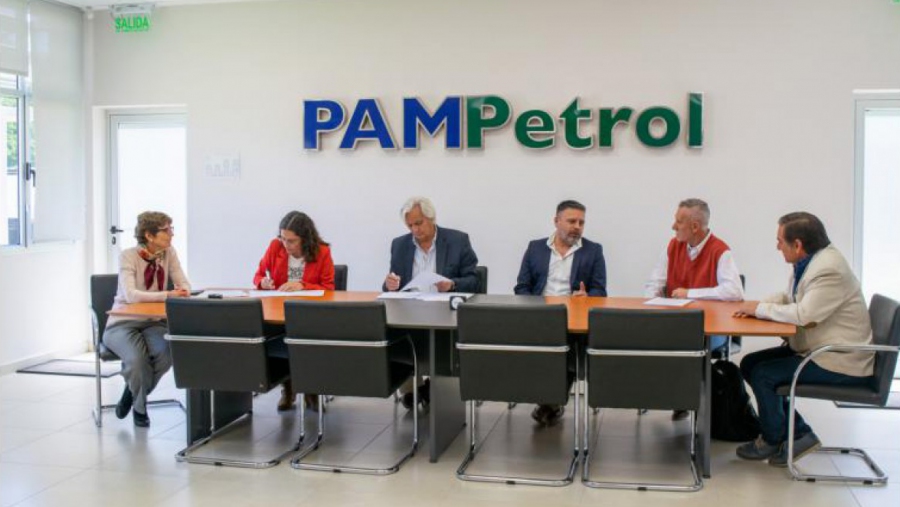 Pampetrol SAPEM firma contrato para la construcción de Parque Fotovoltaico 