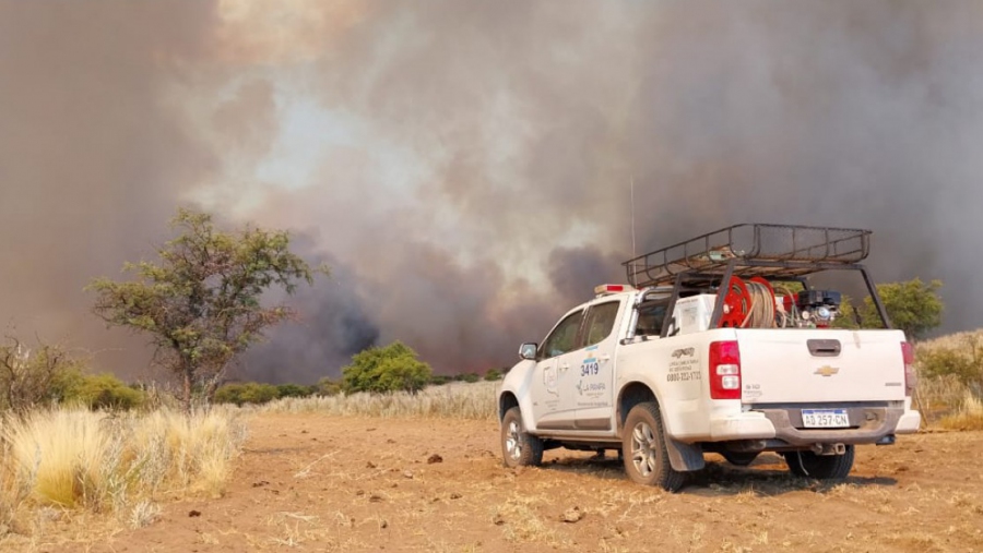 Defensa Civil: acciones coordinadas para mitigar incendios 