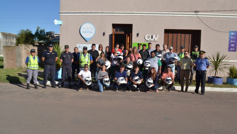 Promoviendo buenas prácticas: capacitación y entrega de cascos en Lonquimay  